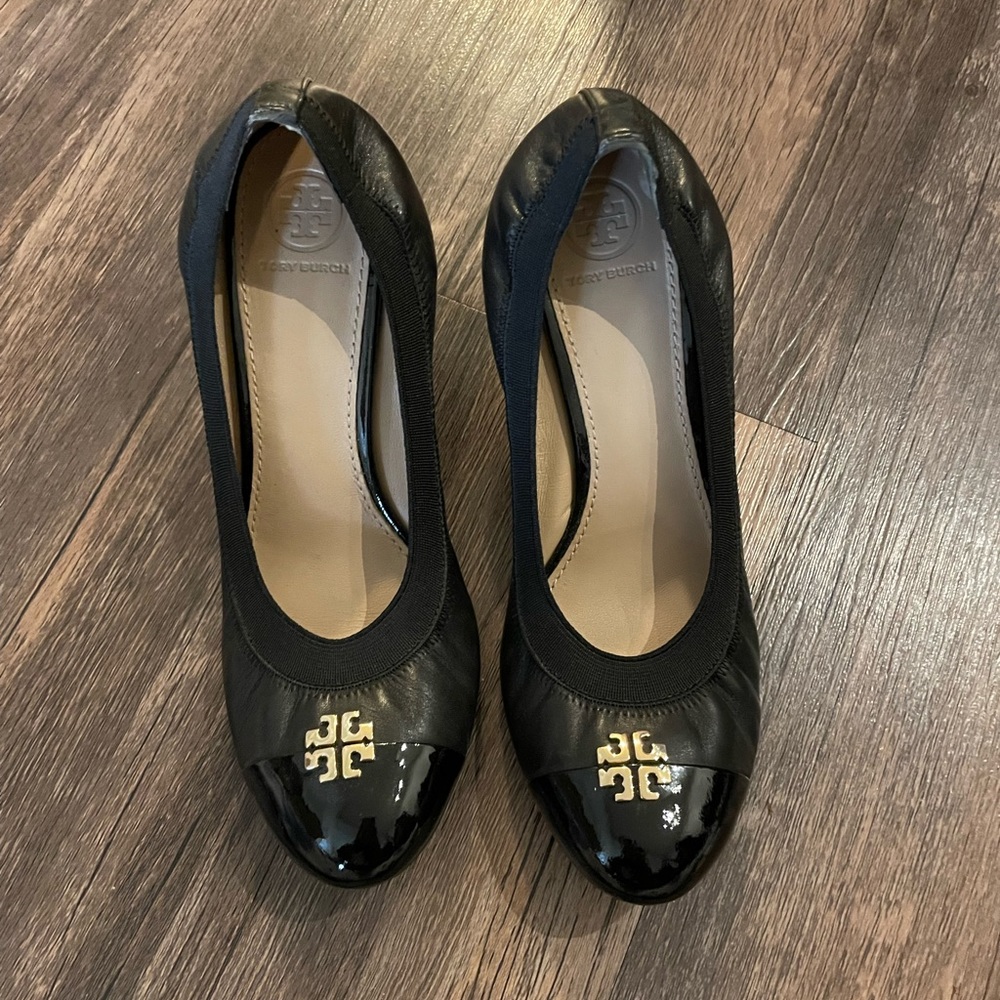 Tory Burch wedges - size 8 (almost new)